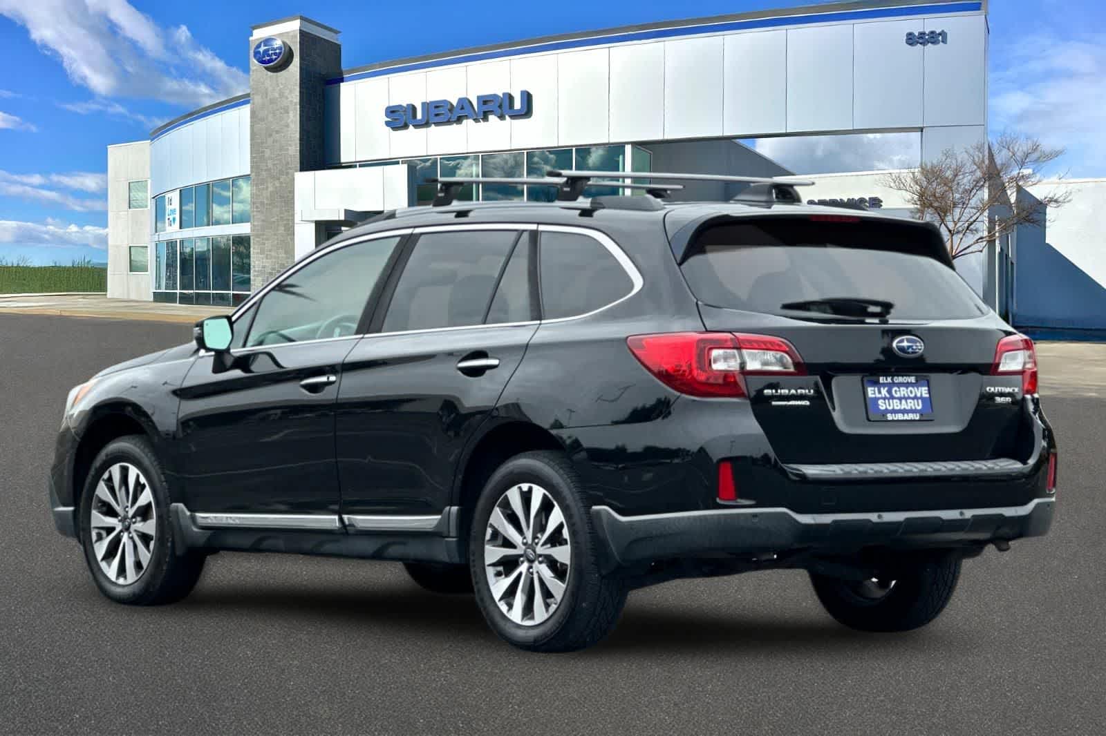 Thumbnail: 2017 Subaru Outback - 8