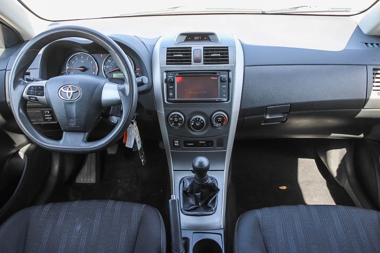 Thumbnail: 2013 Toyota Corolla - 12