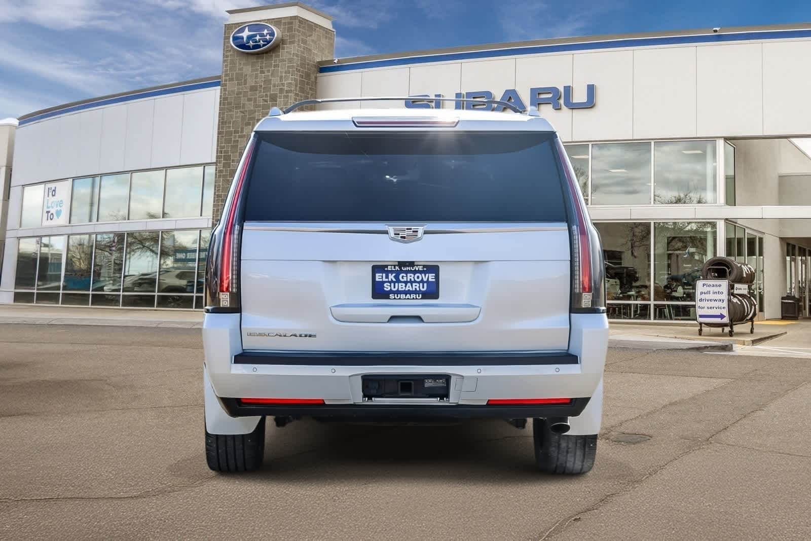 Thumbnail: 2017 Cadillac Escalade - 7