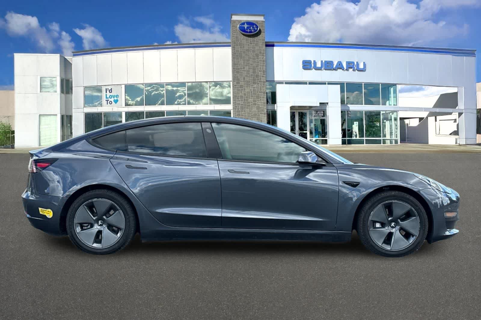 Thumbnail: 2022 Tesla Model 3 - 6