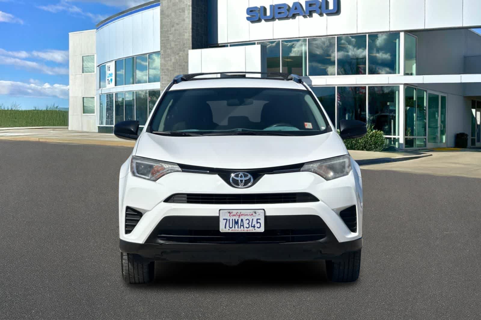 Thumbnail: 2016 Toyota RAV4 - 10