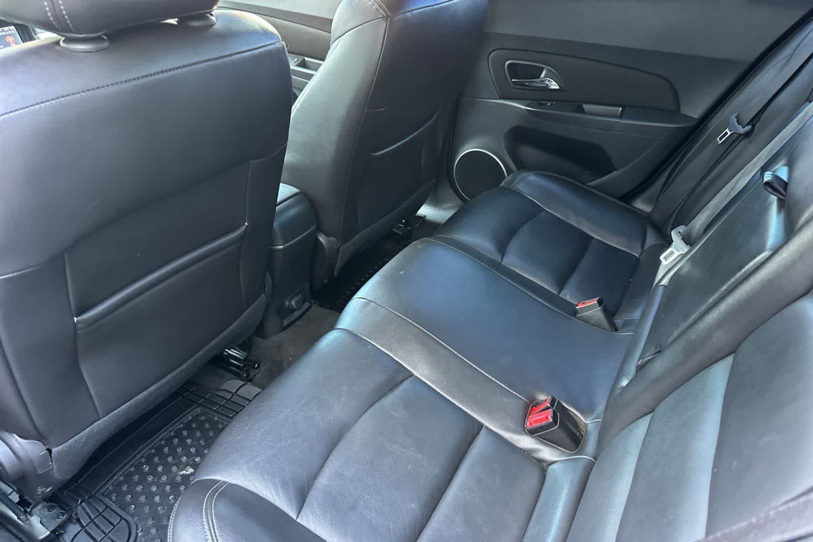 Thumbnail: 2015 Chevrolet Cruze - 3