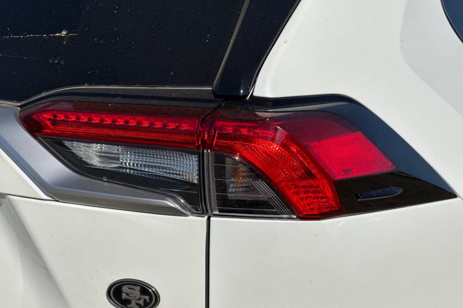 Thumbnail: 2020 Toyota RAV4 - 32