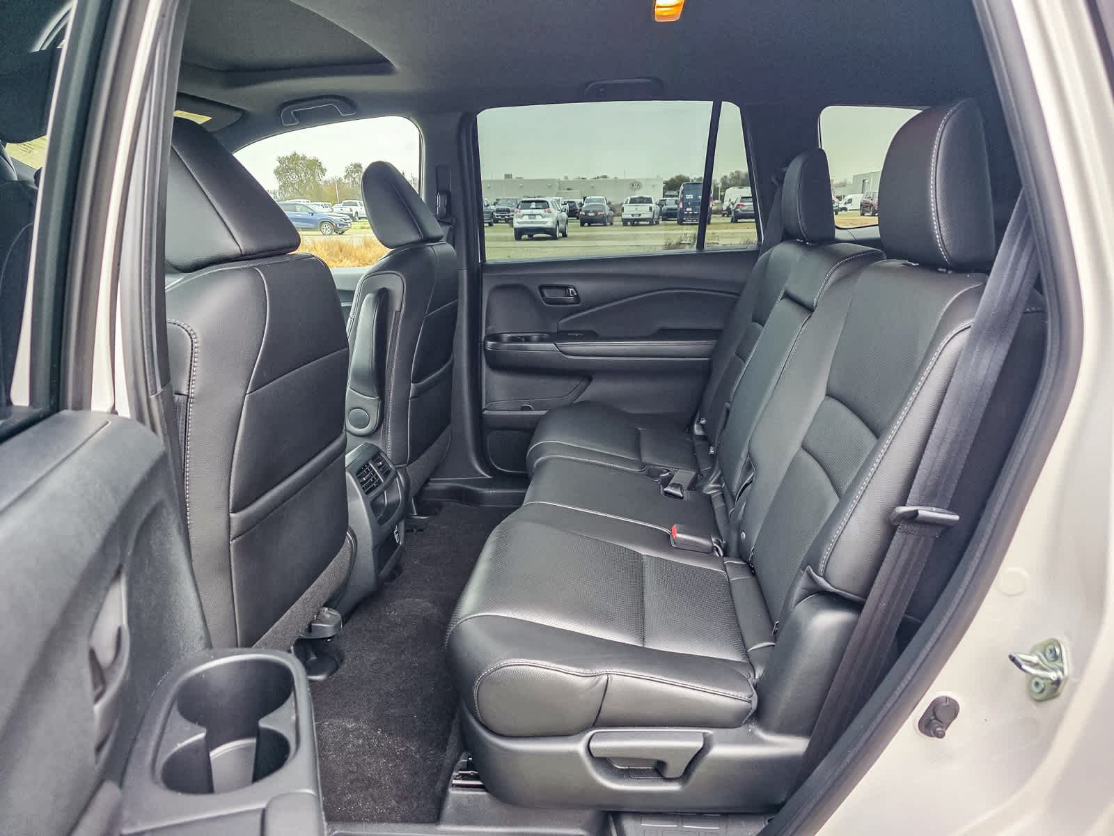 Thumbnail: 2023 Honda Passport - 15