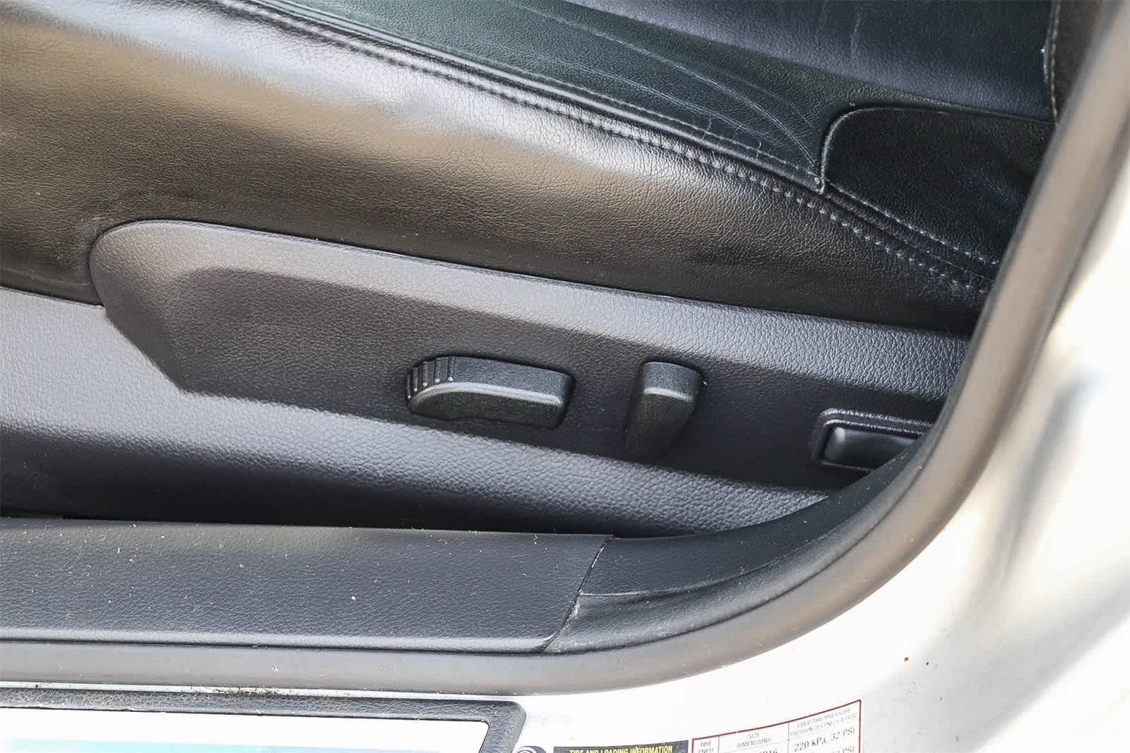 Thumbnail: 2012 Nissan Altima - 22