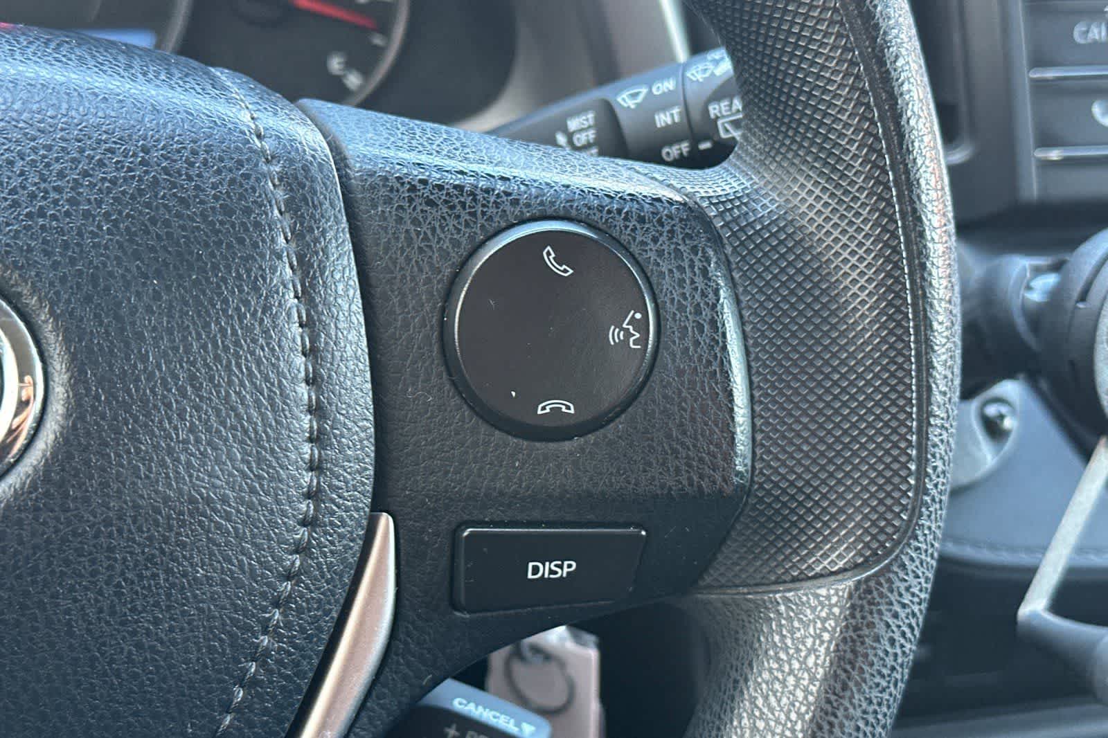 Thumbnail: 2016 Toyota RAV4 - 26