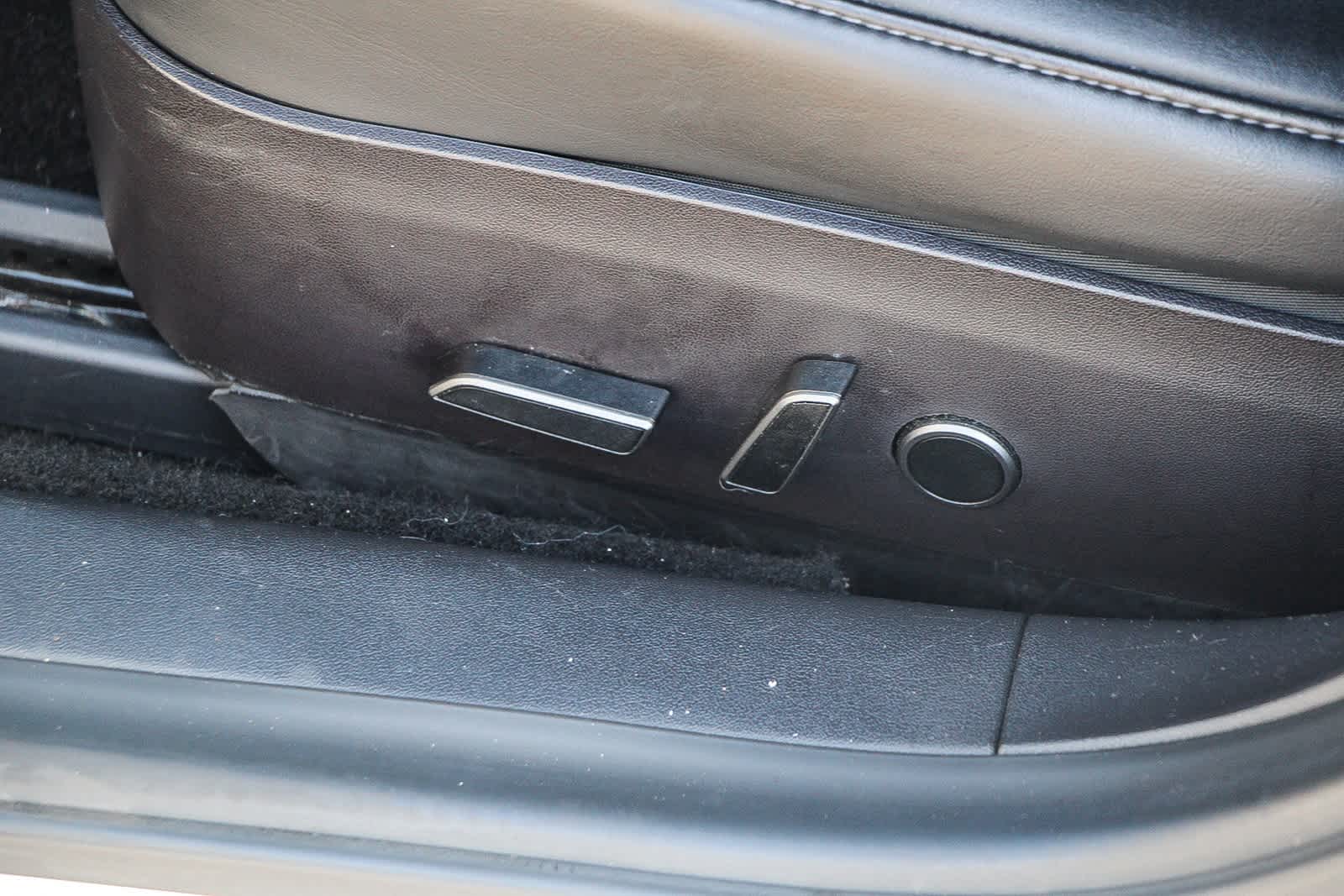 Thumbnail: 2022 Tesla Model 3 - 19