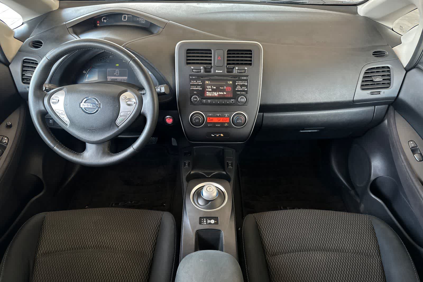Thumbnail: 2015 Nissan Leaf - 3