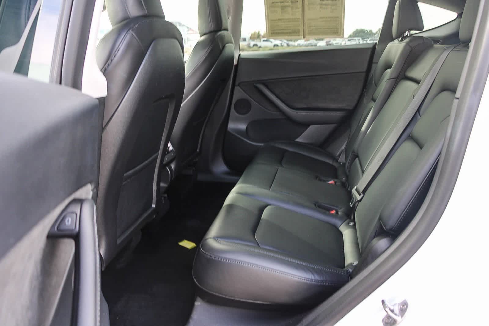 Thumbnail: 2022 Tesla Model Y - 17