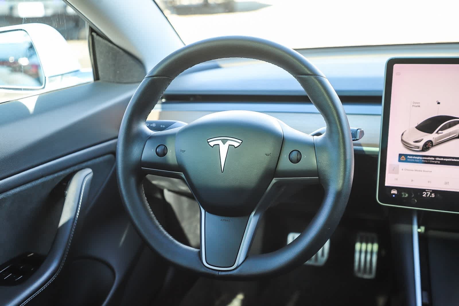 Thumbnail: 2020 Tesla Model 3 - 24