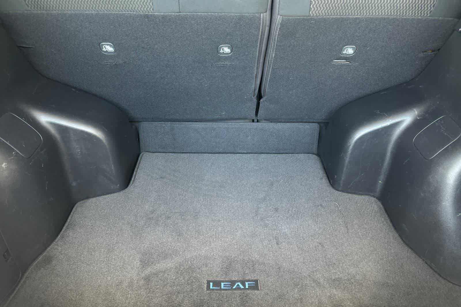 Thumbnail: 2015 Nissan Leaf - 15