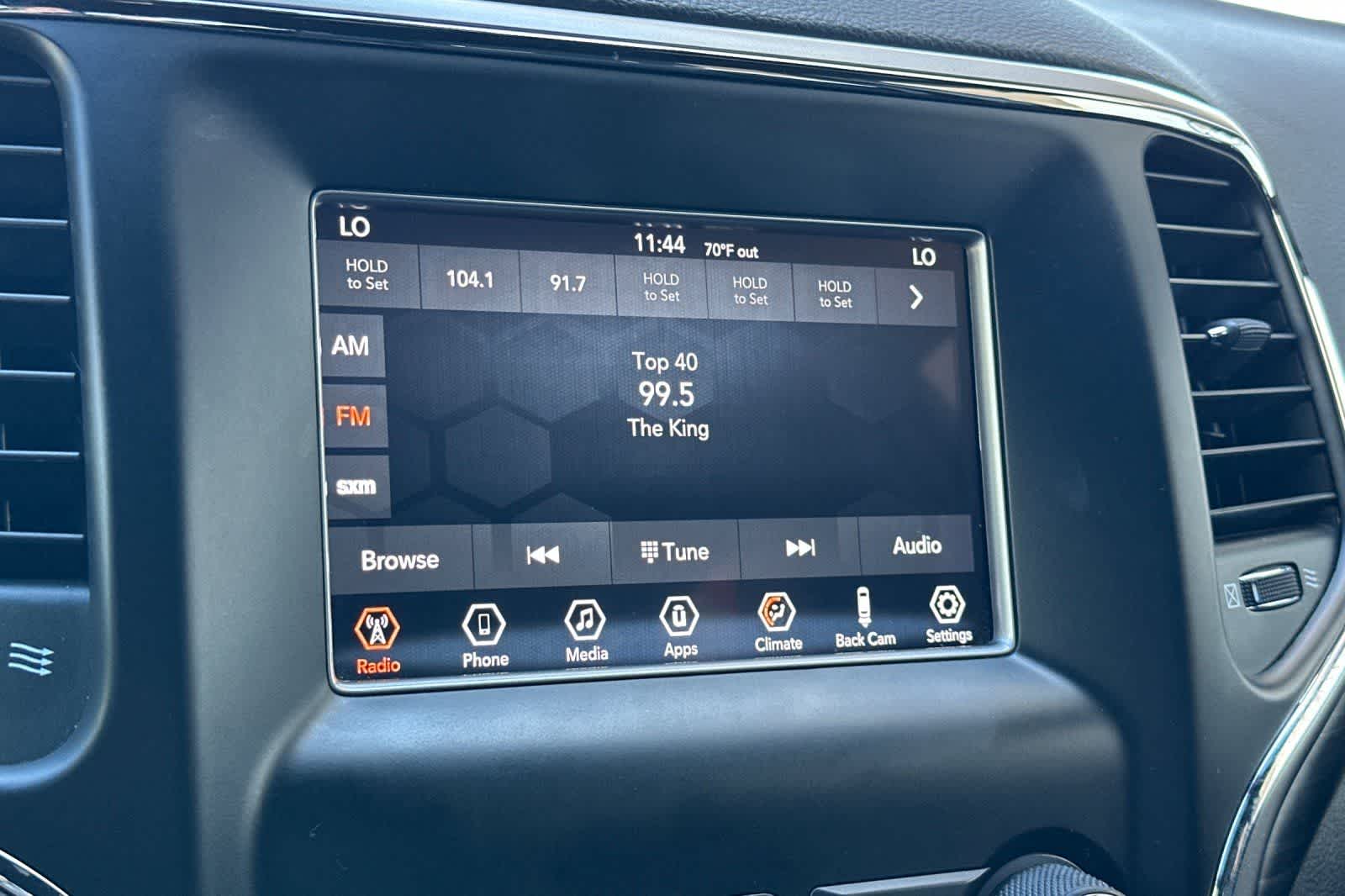 Thumbnail: 2021 Jeep Grand Cherokee - 20