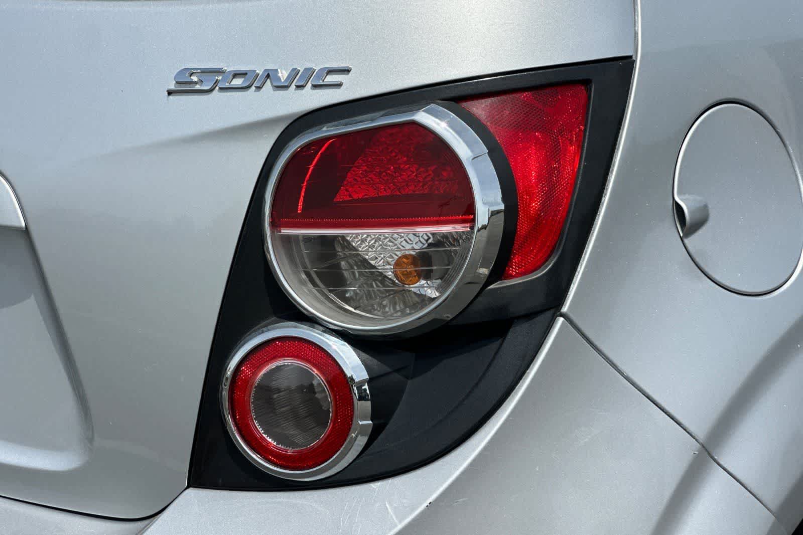Thumbnail: 2015 Chevrolet Sonic - 25