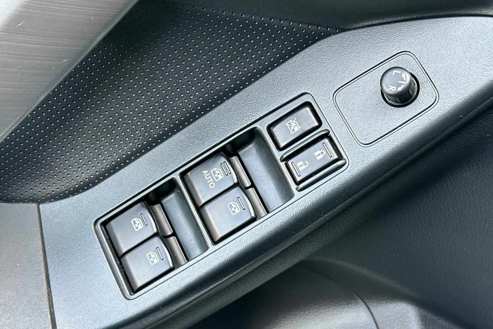 Thumbnail: 2015 Subaru Forester - 13