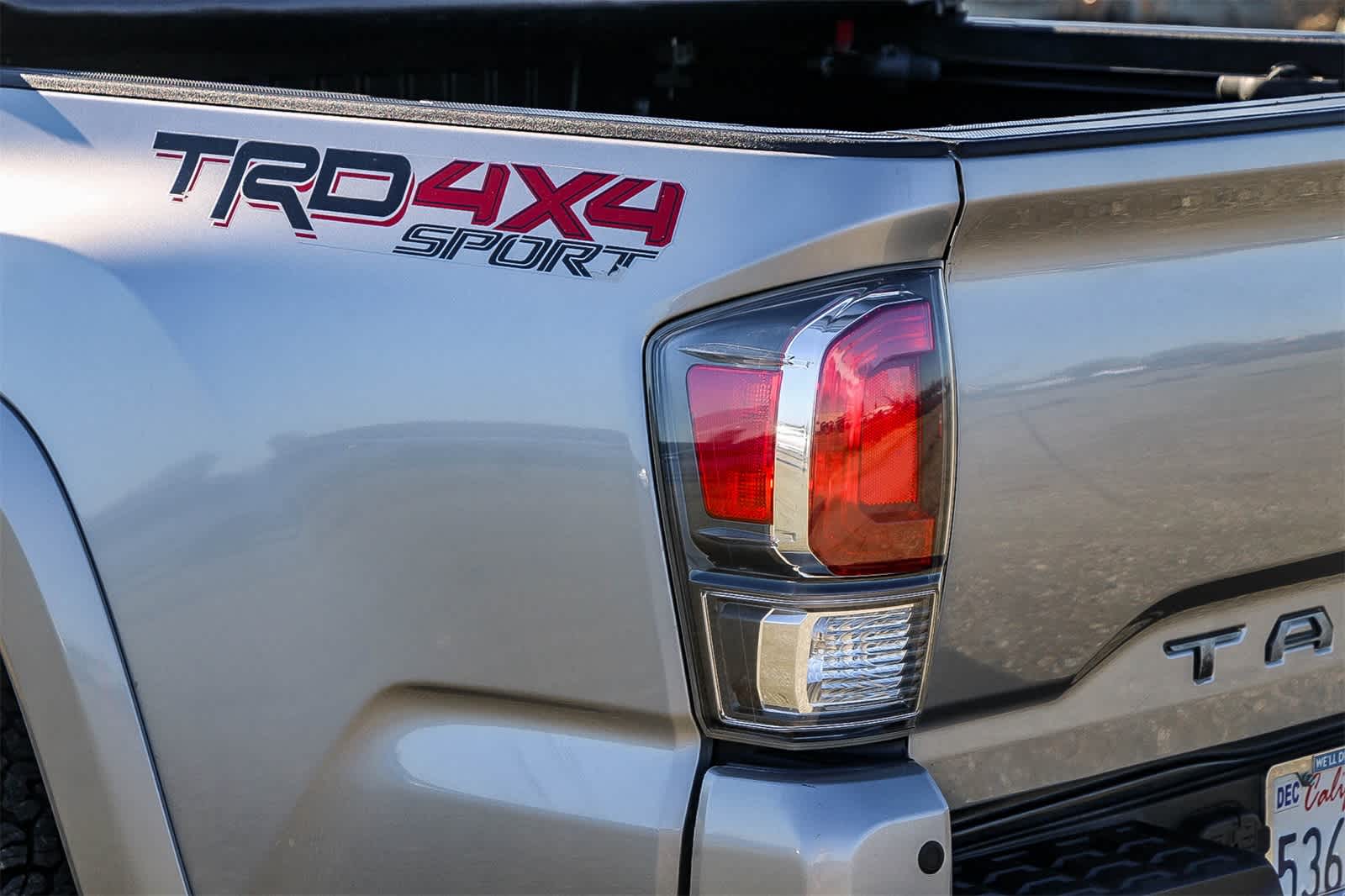 Thumbnail: 2020 Toyota Tacoma - 11