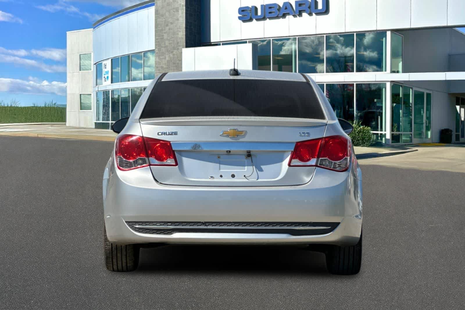 Thumbnail: 2015 Chevrolet Cruze - 6