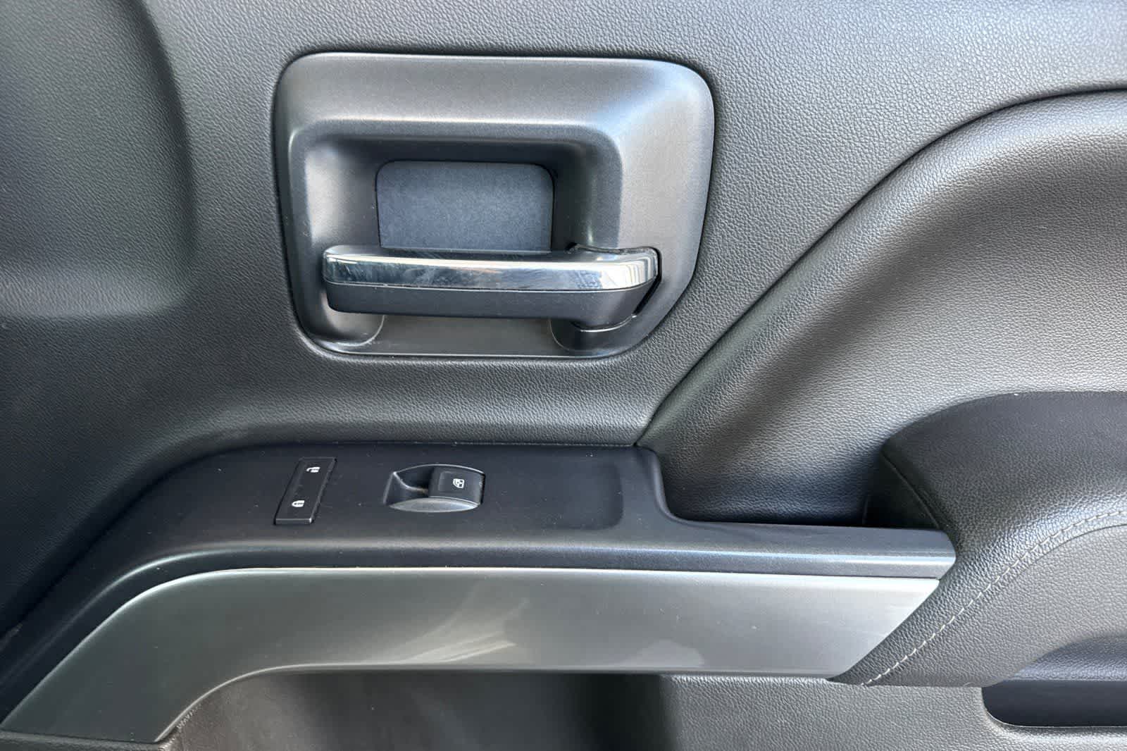 Thumbnail: 2014 Chevrolet Silverado 1500 - 17
