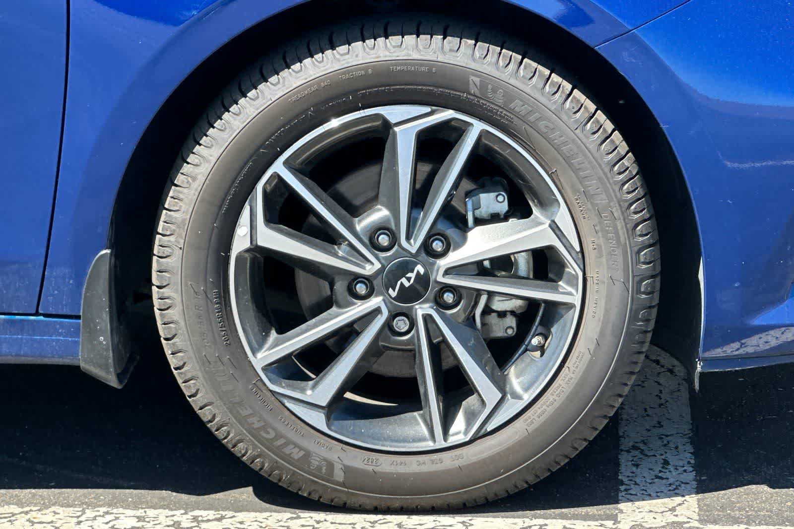 Thumbnail: 2023 Kia Forte - 26
