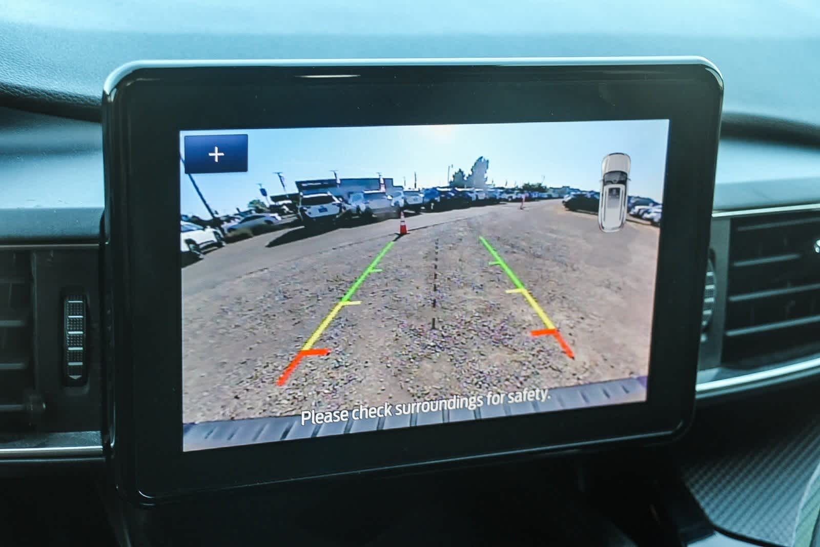 Thumbnail: 2022 Ford Explorer - 24