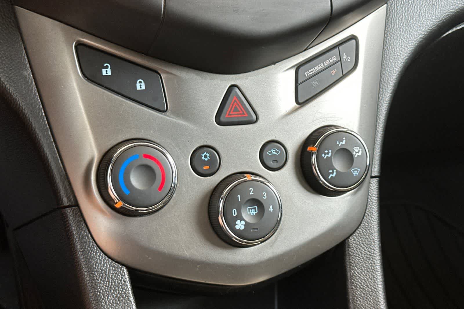 Thumbnail: 2015 Chevrolet Sonic - 19