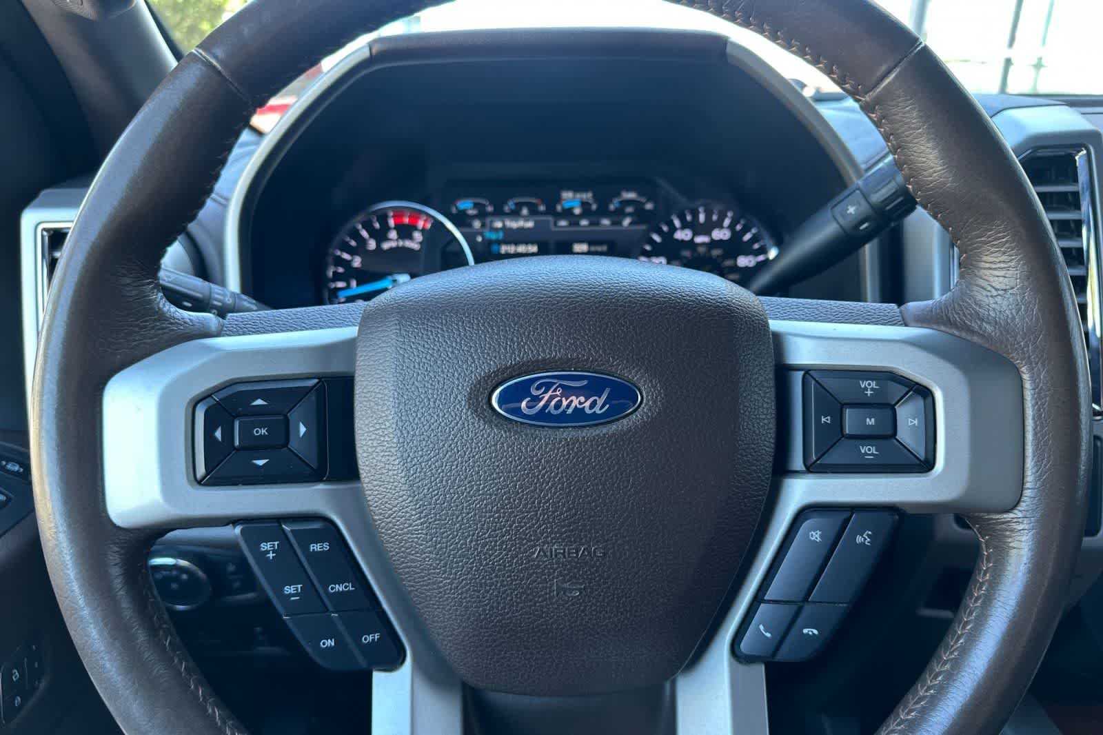 Thumbnail: 2017 Ford Econoline - 25