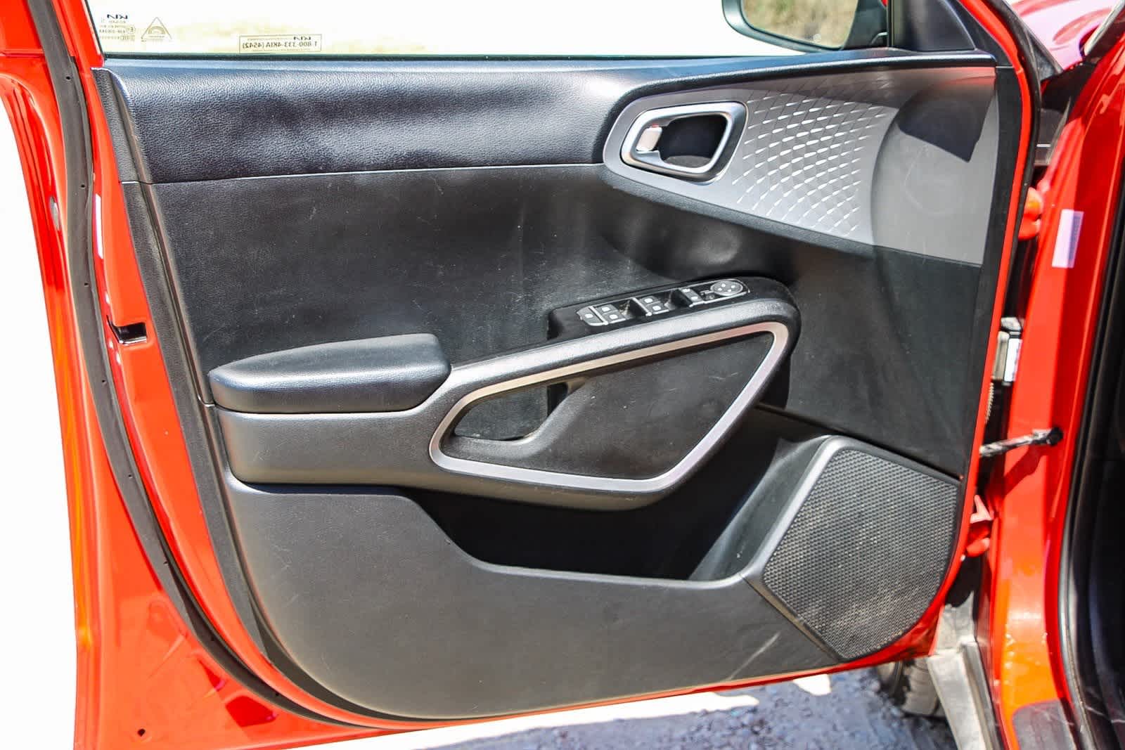 2023 Kia Soul LX 19