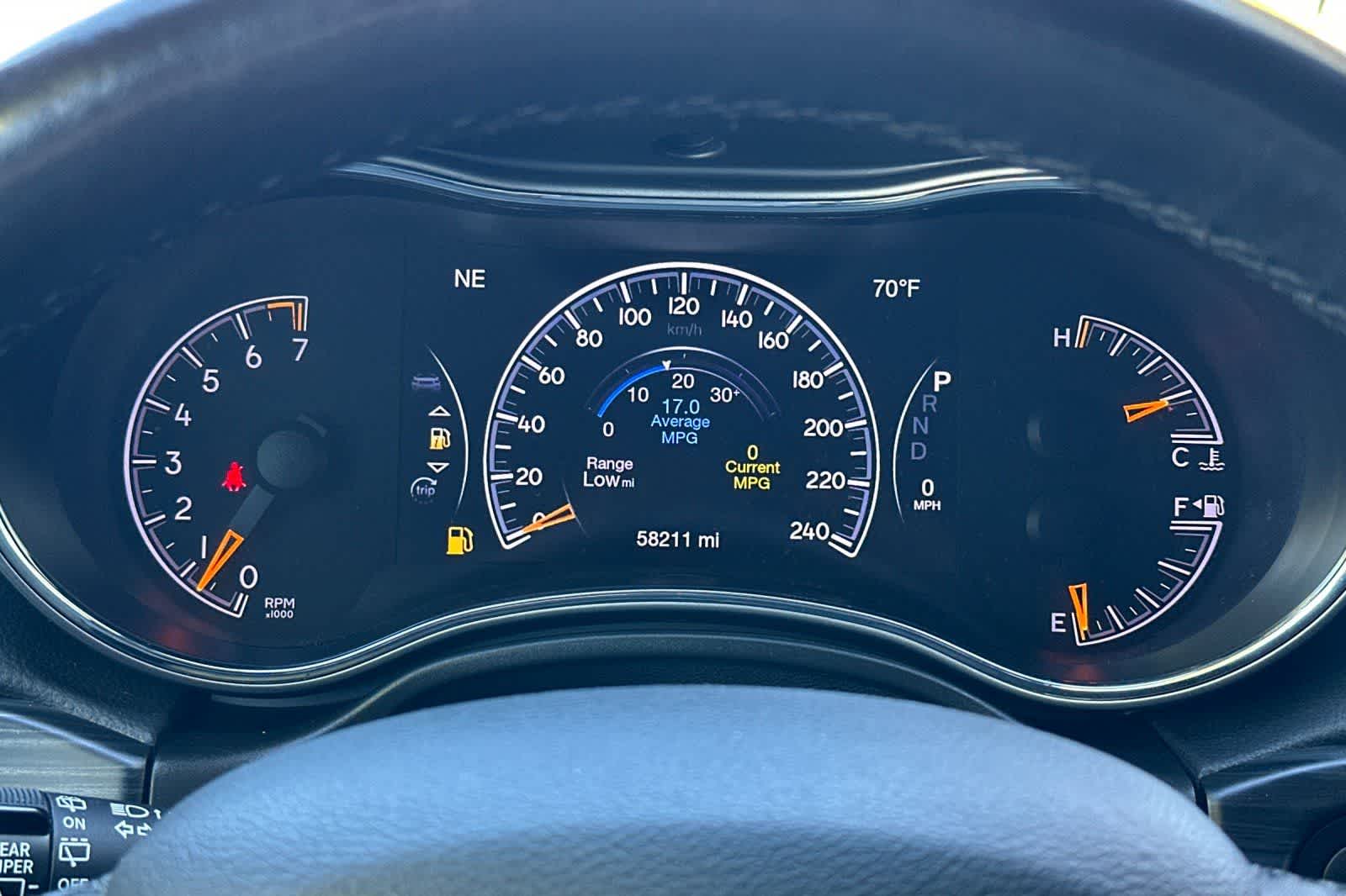 Thumbnail: 2021 Jeep Grand Cherokee - 28