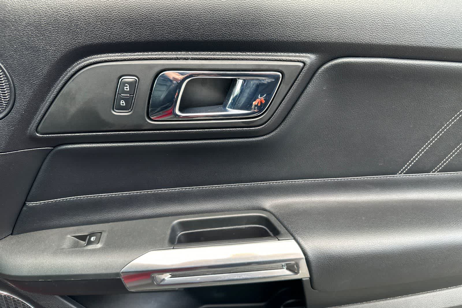 Thumbnail: 2016 Ford Mustang - 17