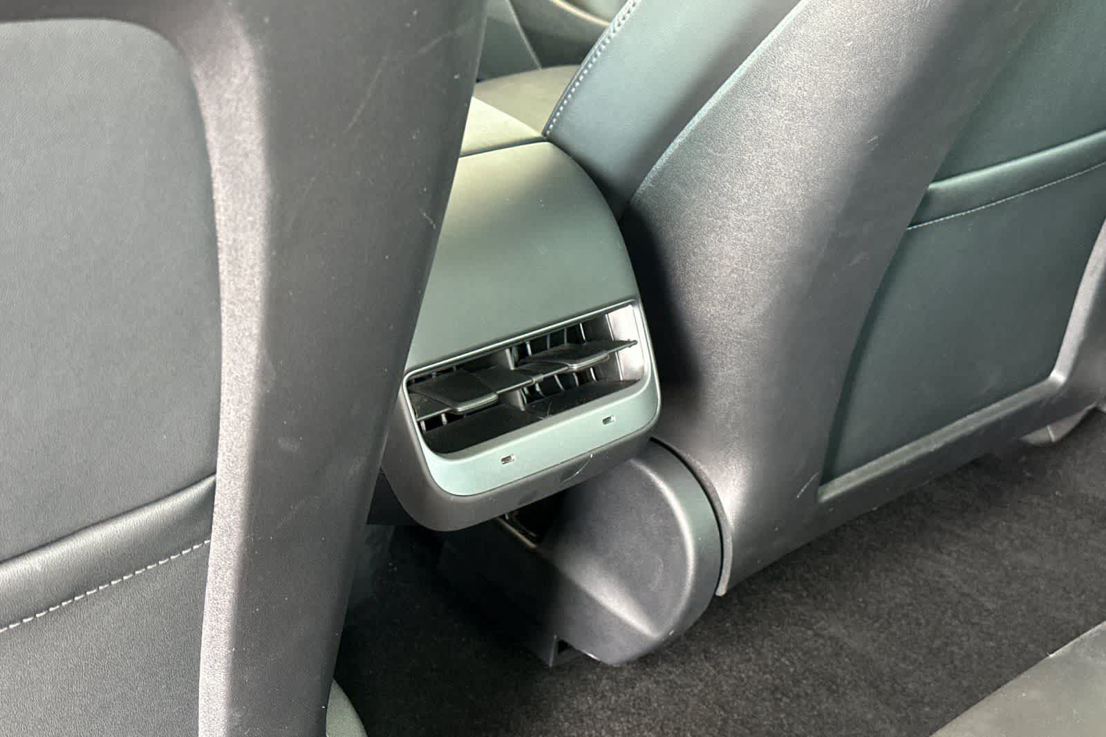 Thumbnail: 2022 Tesla Model 3 - 15