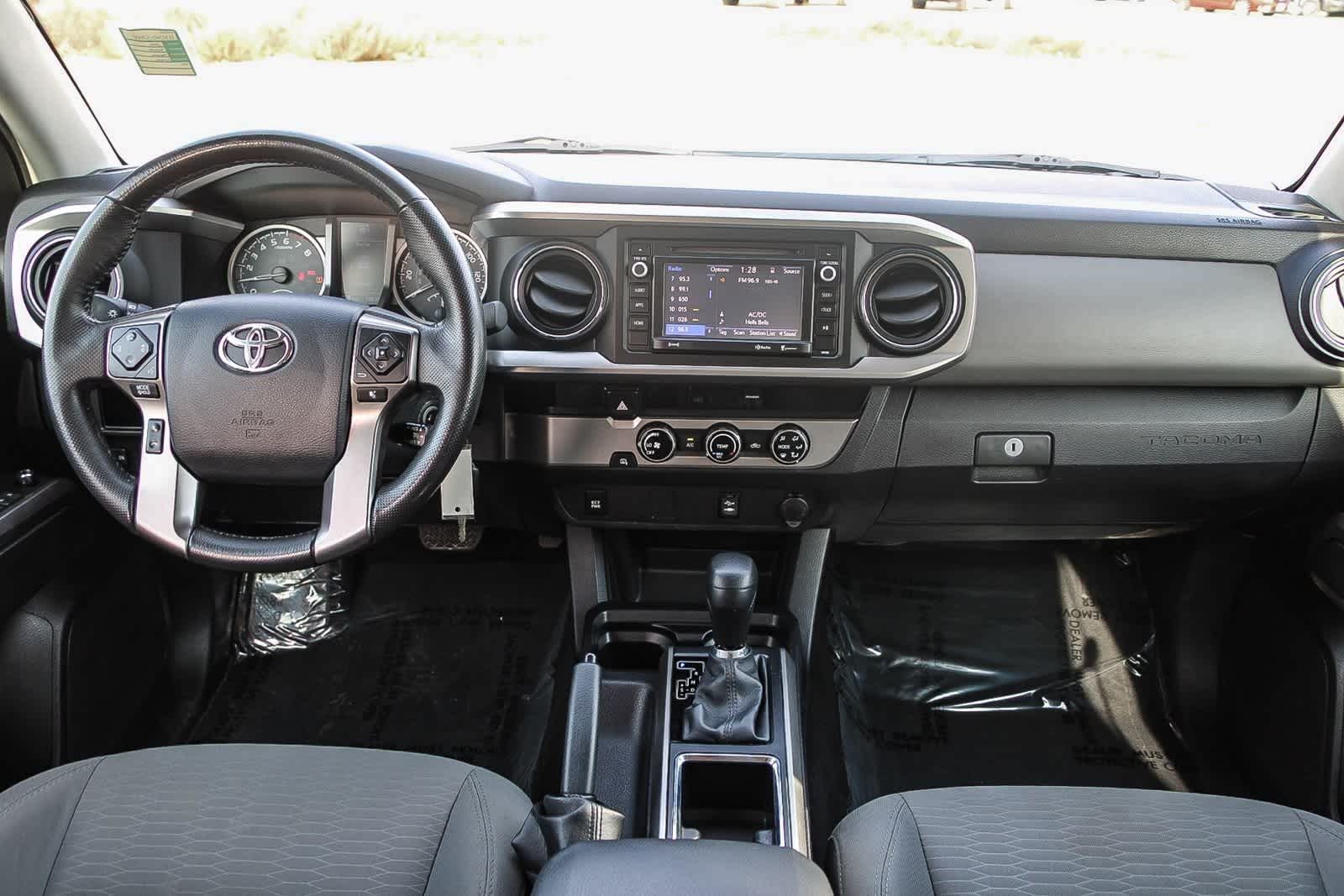 Thumbnail: 2017 Toyota Tacoma - 19