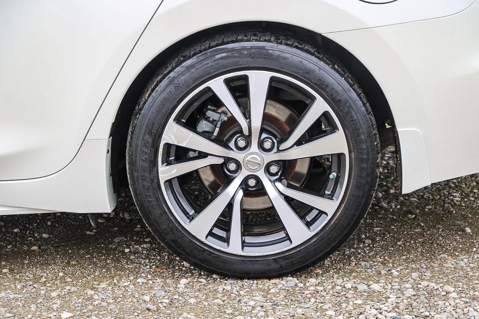 Thumbnail: 2017 Nissan Maxima - 9