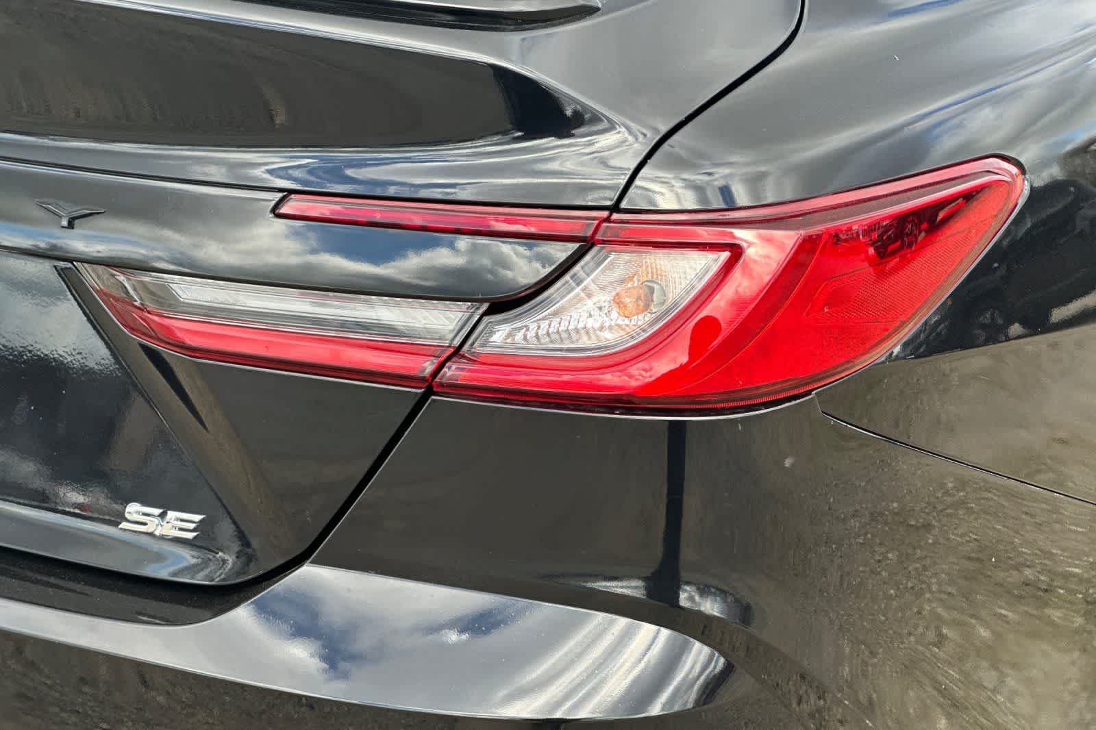 Thumbnail: 2025 Toyota Camry - 30