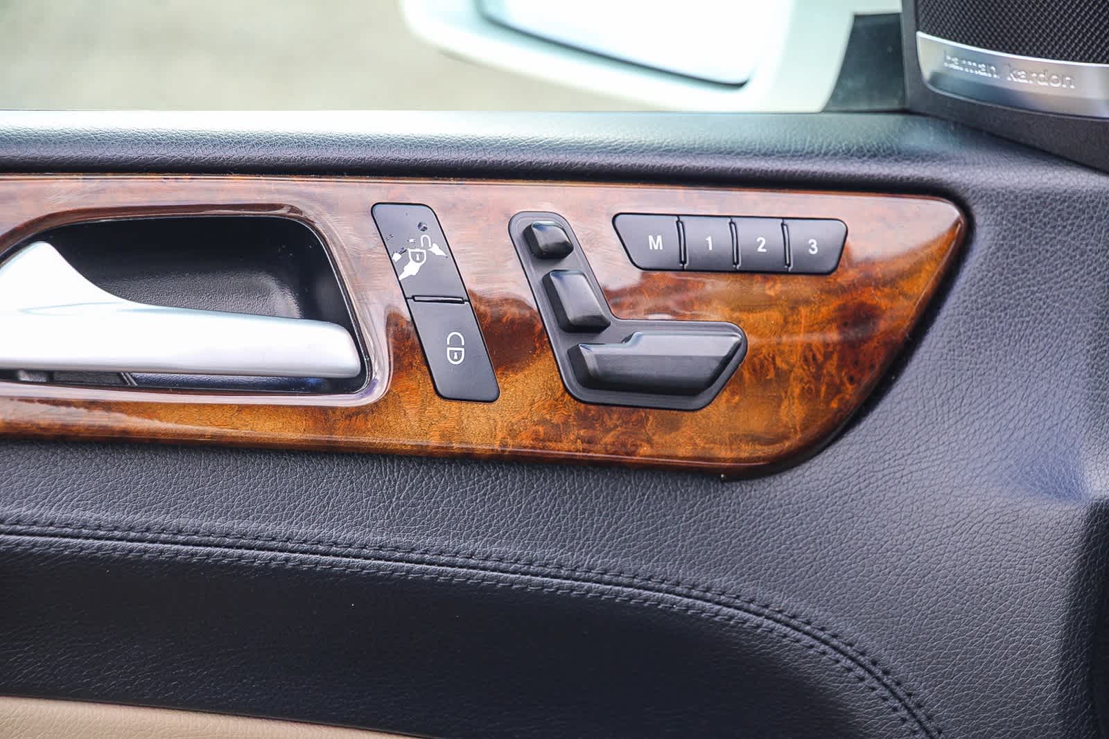 Thumbnail: 2014 Mercedes-Benz M-Class - 20