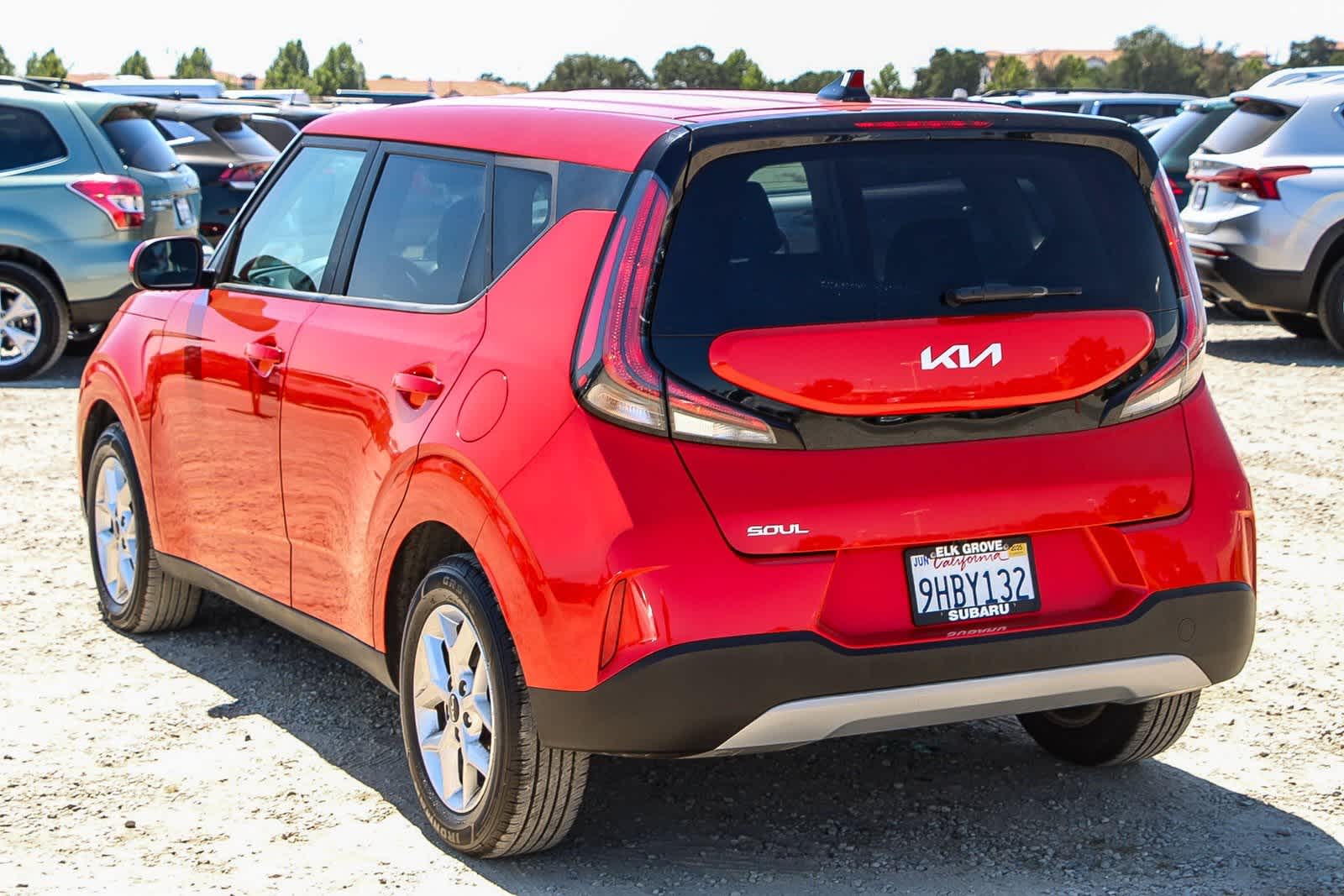 2023 Kia Soul LX 2