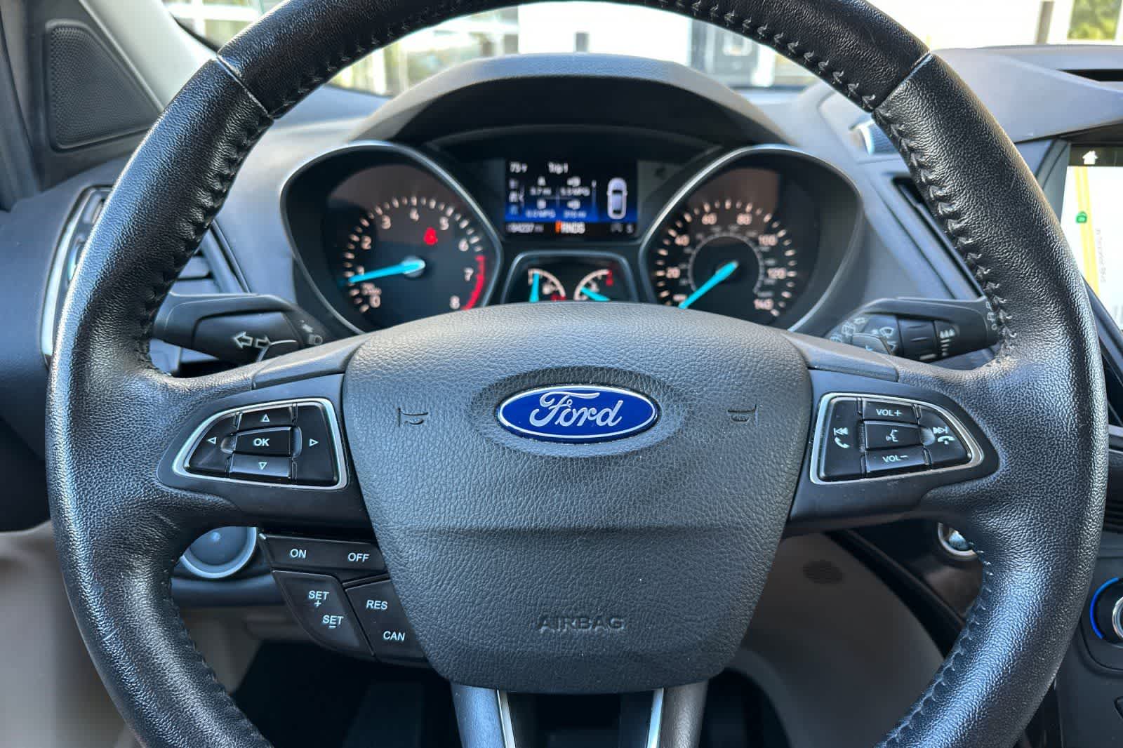 Thumbnail: 2017 Ford Escape - 26