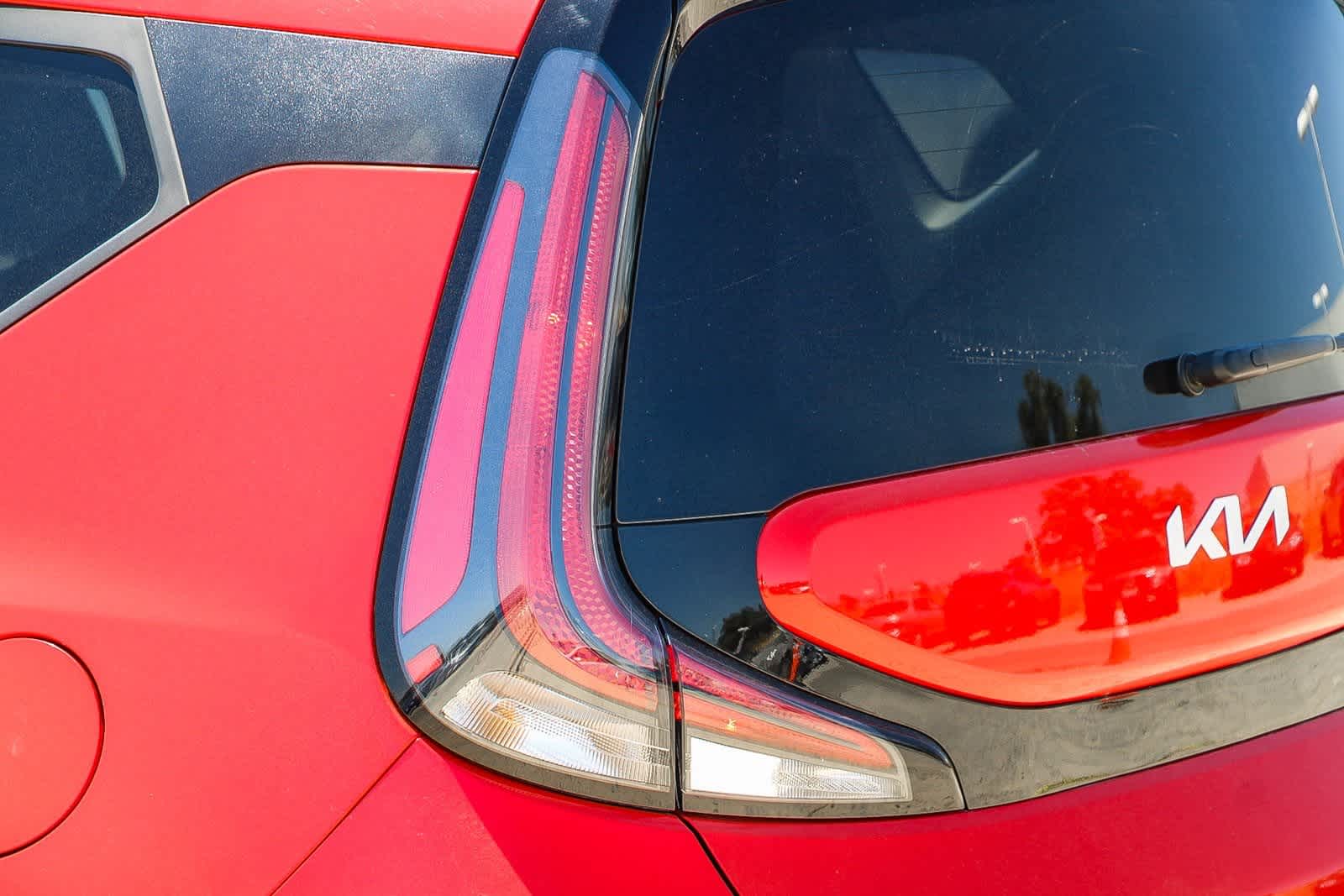 2023 Kia Soul LX 11