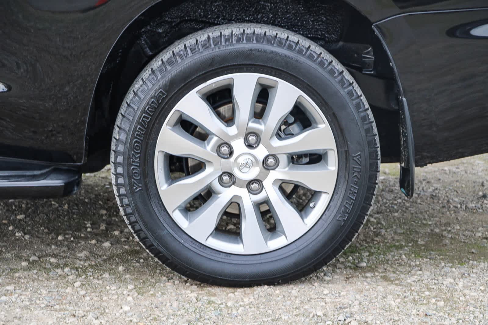 Thumbnail: 2012 Toyota Sequoia - 10