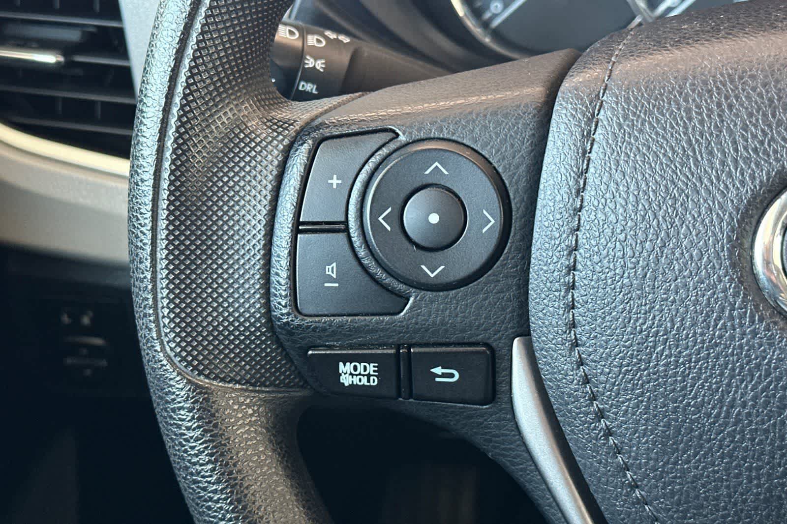 Thumbnail: 2016 Toyota Corolla - 24