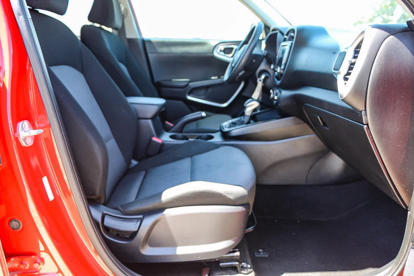 2023 Kia Soul LX 16