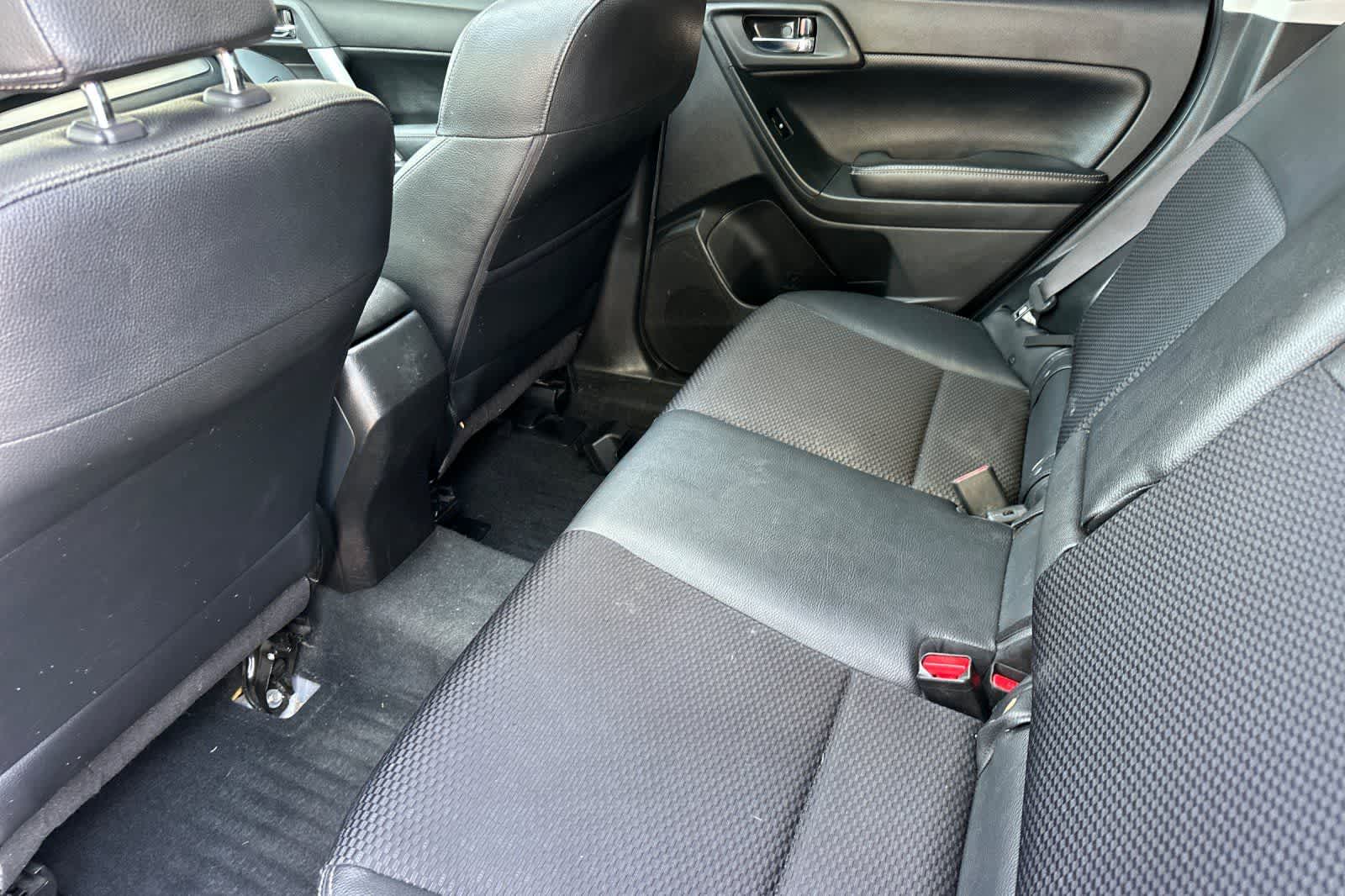 Thumbnail: 2015 Subaru Forester - 4