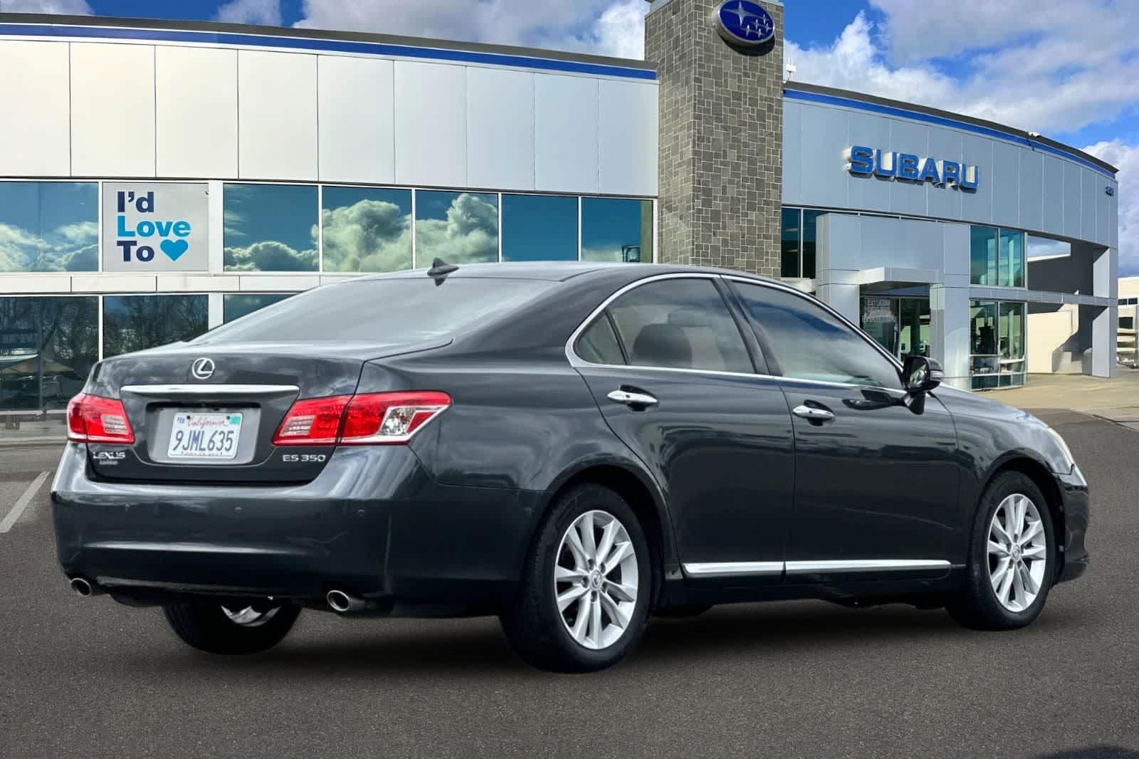 Thumbnail: 2010 Lexus ES - 2