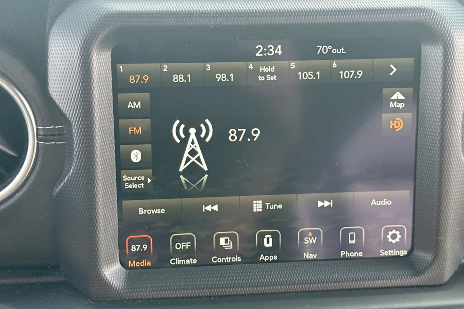 Thumbnail: 2021 Jeep Gladiator - 19