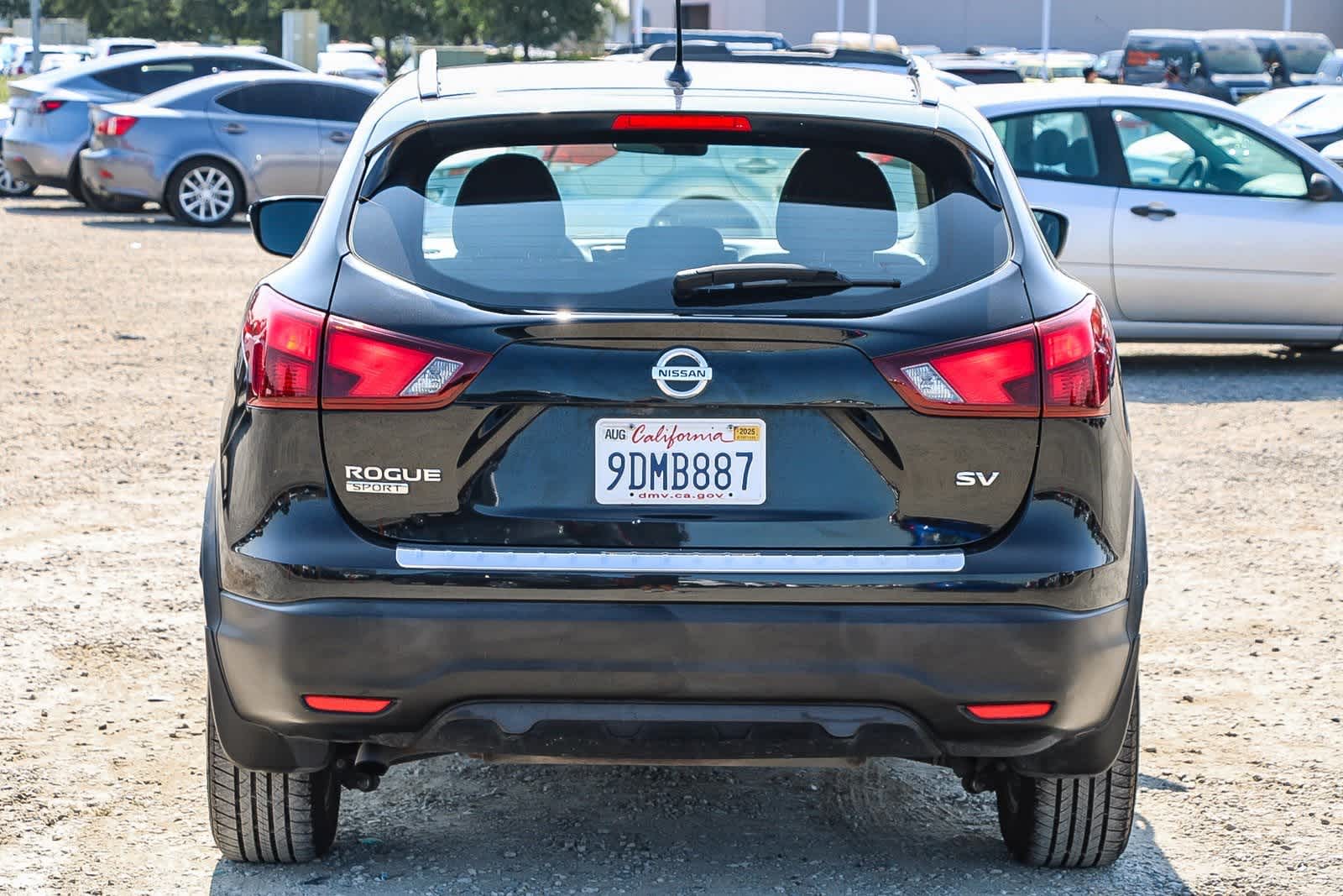 Thumbnail: 2018 Nissan Rogue Sport - 3