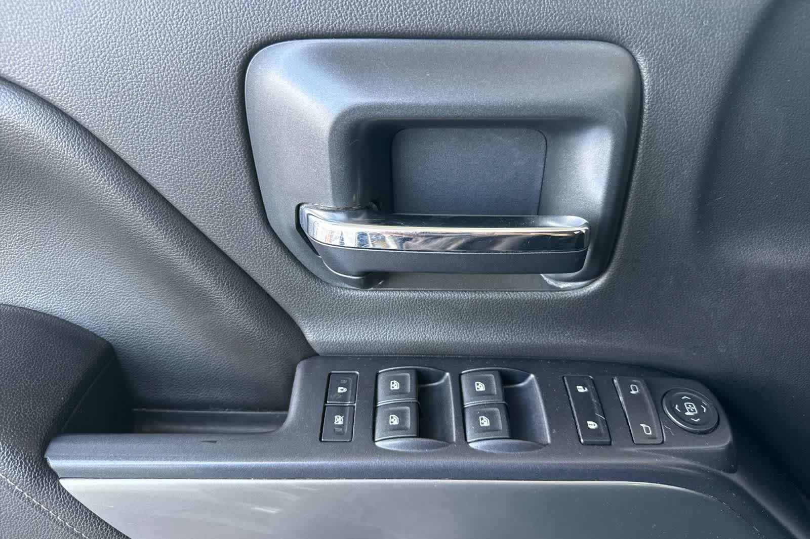 Thumbnail: 2014 Chevrolet Silverado 1500 - 12
