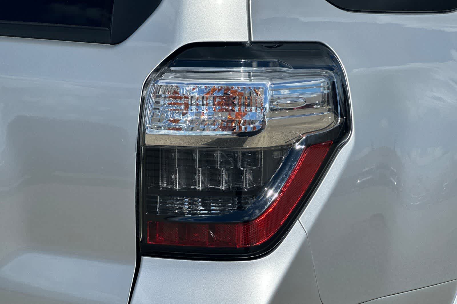 Thumbnail: 2021 Toyota 4Runner - 31