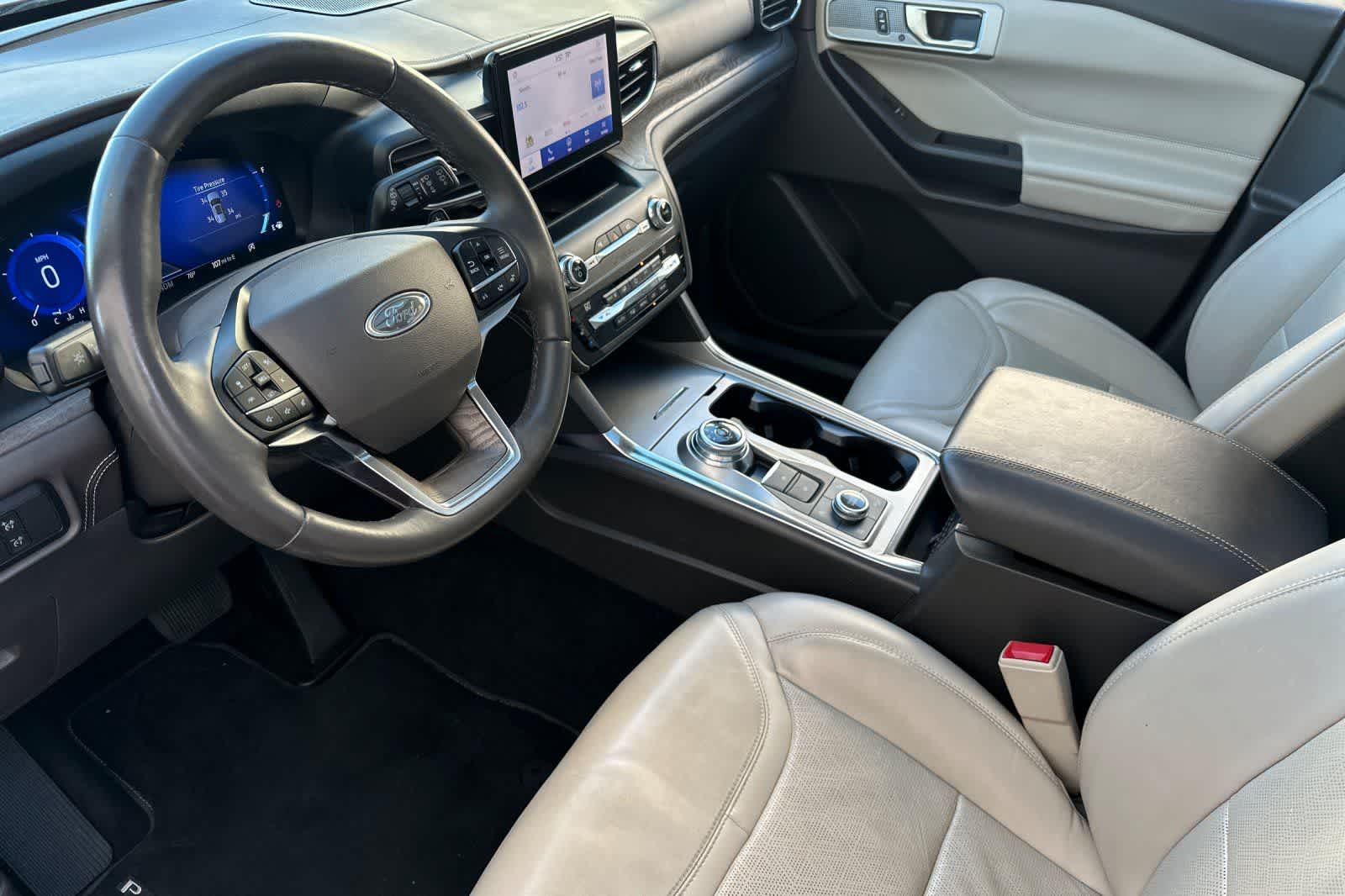 Thumbnail: 2020 Ford Explorer - 11
