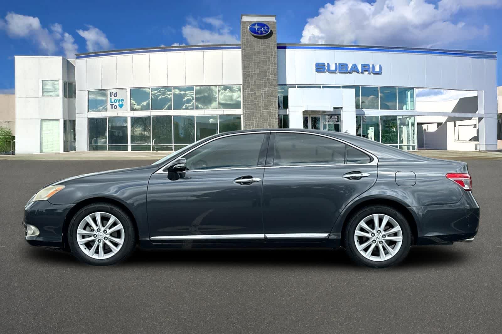 Thumbnail: 2010 Lexus ES - 9