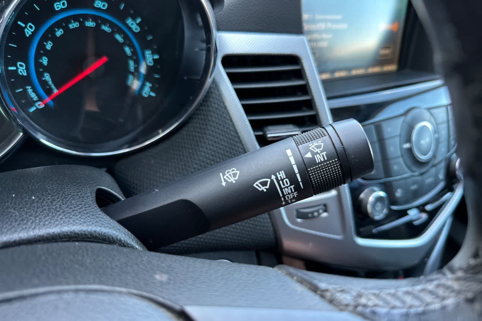 Thumbnail: 2015 Chevrolet Cruze - 27