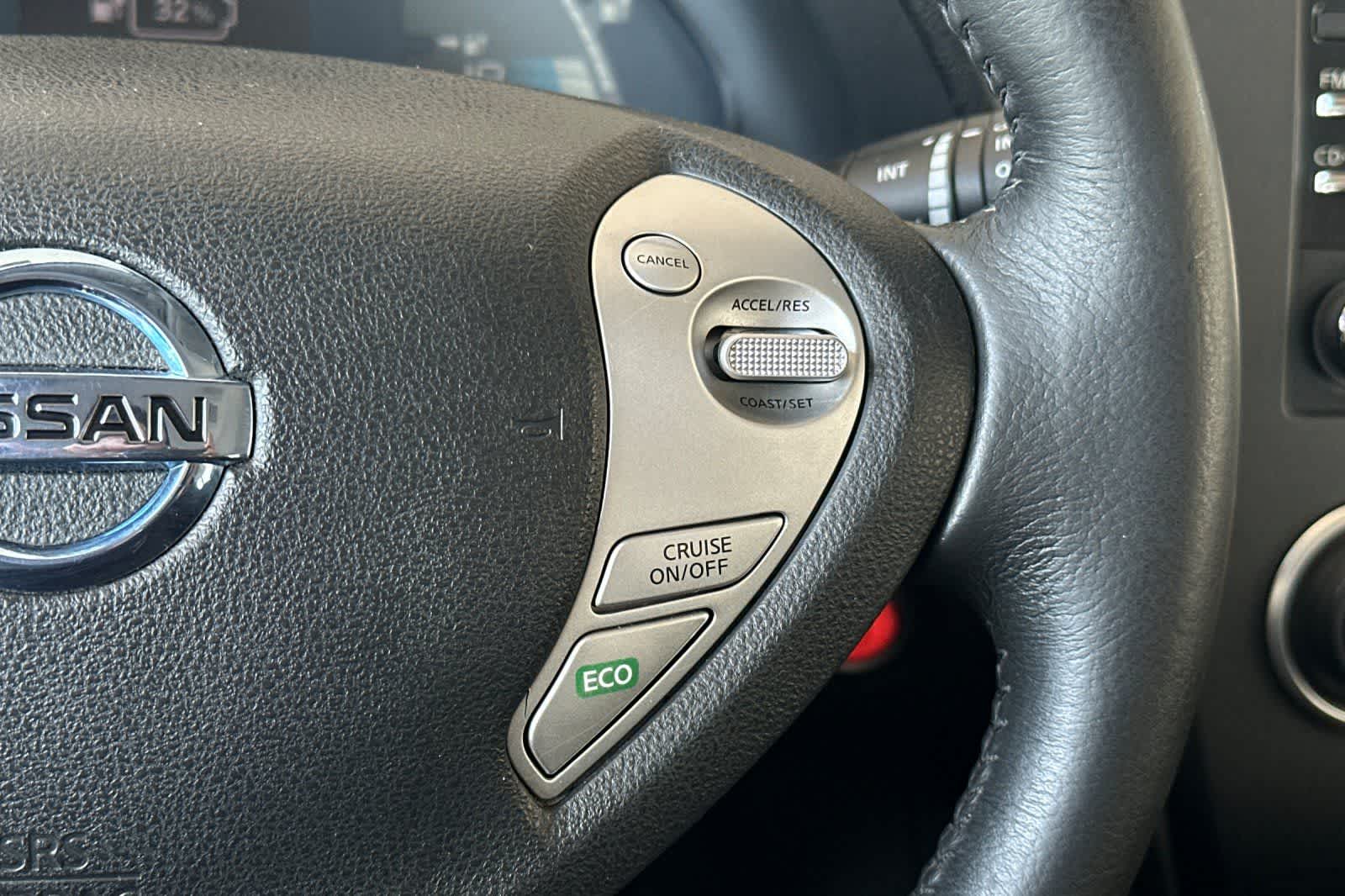 Thumbnail: 2015 Nissan Leaf - 26