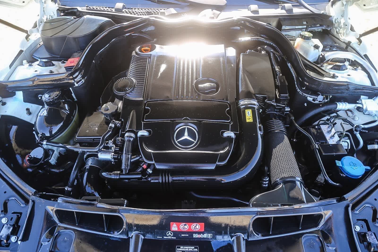 Thumbnail: 2012 Mercedes-Benz C-Class - 22